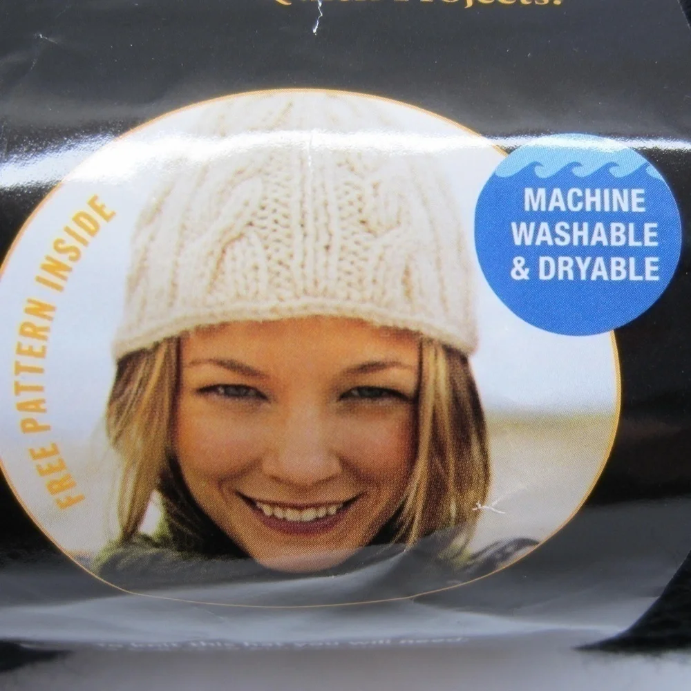 Lion‎ Brand yarn , wool-ease chucky black ,wool/acrylic blened;bulk weight